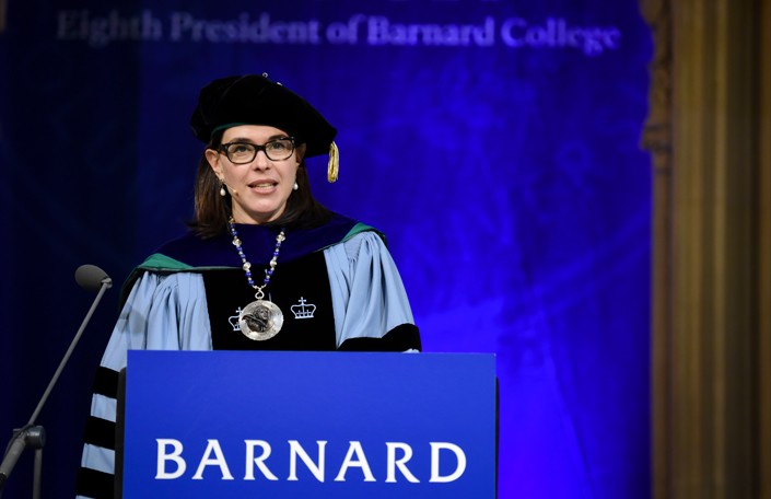 Photo credit Asiya Khaki Photo of President Beilock speaking at her inauguration