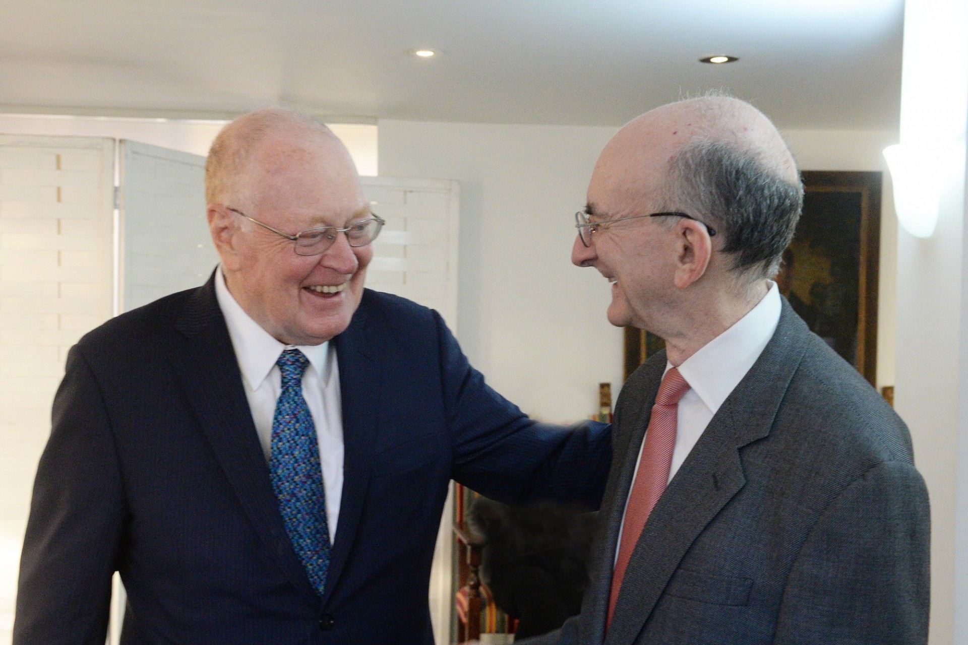 Photo of Alan Brinkley and John Coatsworth at a dinner honoring Brinkley