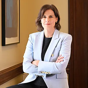 Claire Shipman headshot