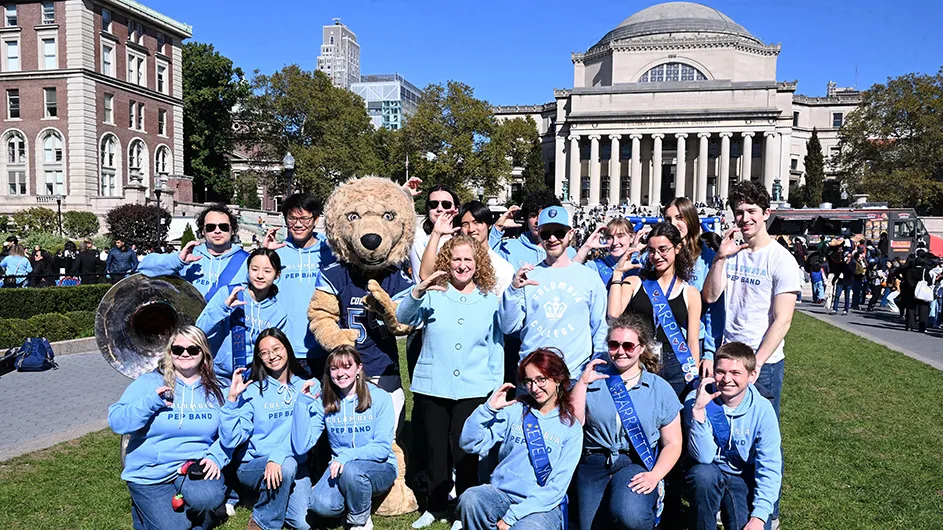President Mnookin meets students and Roar-ee the Lion at ROARfest. Photo by Eileen Barroso. 